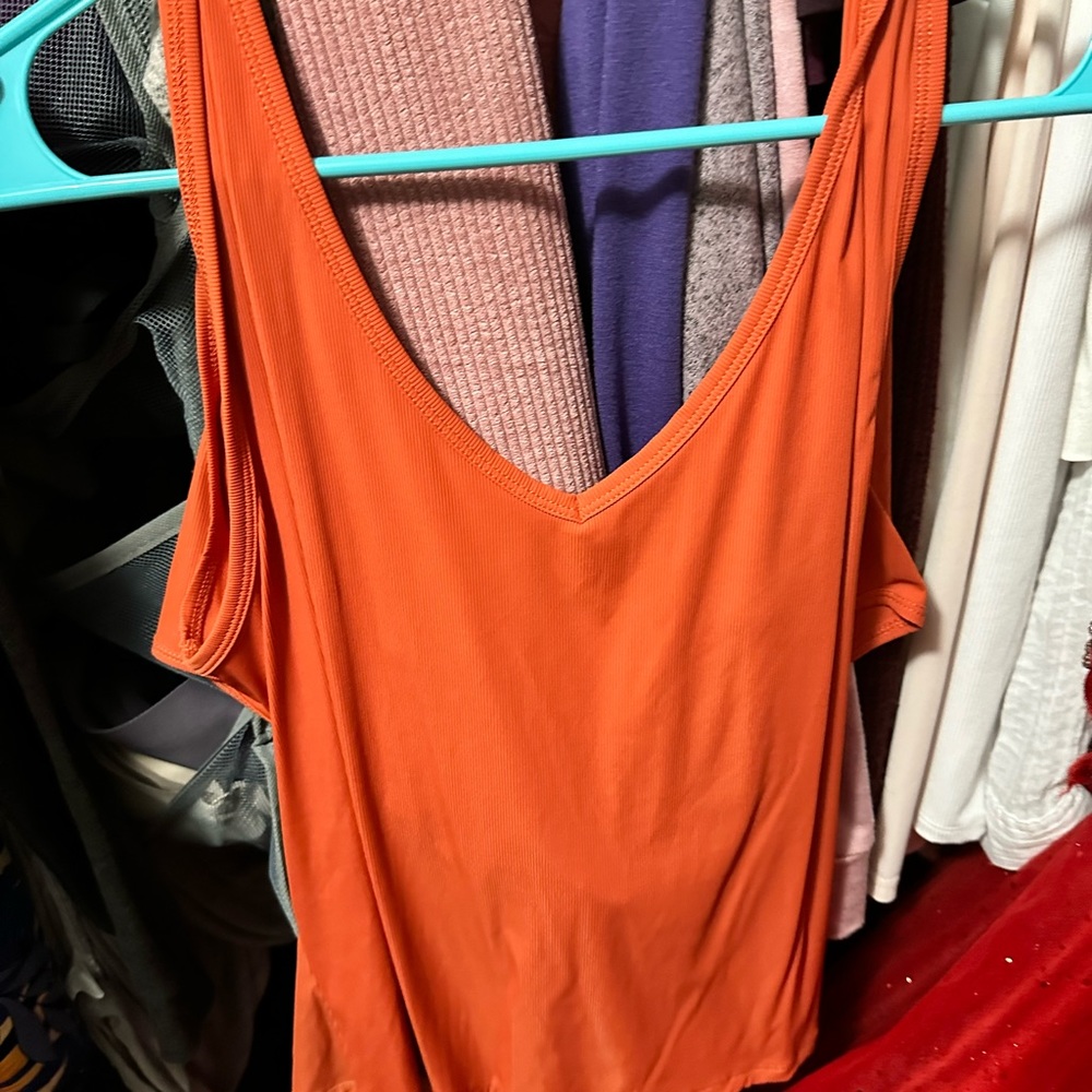 Zyia Ribbed V-Tank